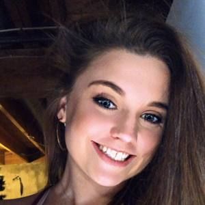 Meet your Posher, Jacy